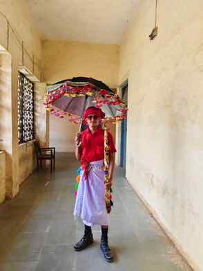 Tir kman adivasi san 🙋🏻🫰🏻😎💃🏻..
#jhabua #shorts #adiw