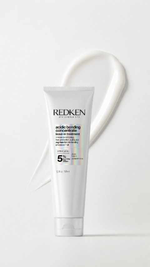 #PR My post-wash haircare essential. 💙
The @redken Acidic B