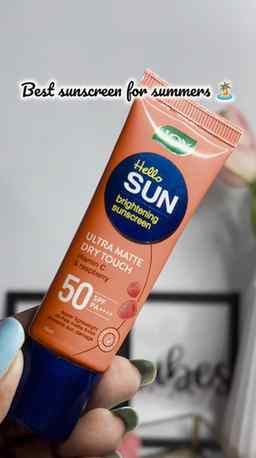 ✨ Matte finish + Vitamin C glow in one sunscreen! 🍊🍓
Joy