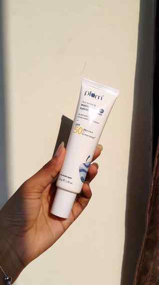 π©΅ Plum π©΅
Rice water and Niacinamide
Hybrid Sunscreen spf4