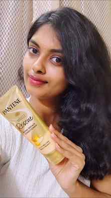 π Pantene π
Bond repair conditioner with melting pearls