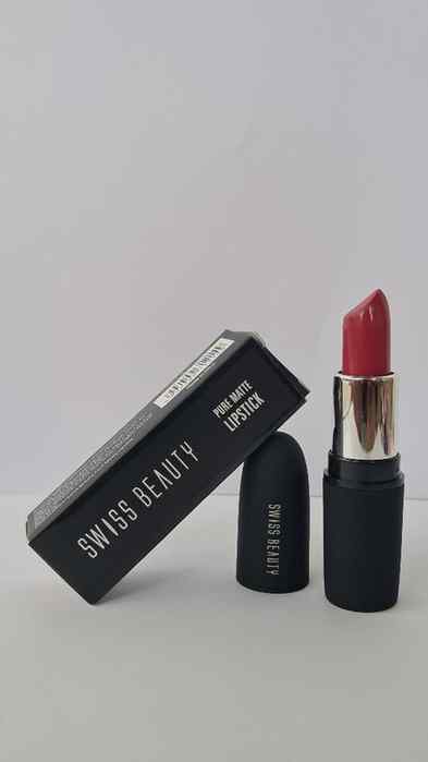 The Swiss Beauty Pure Matte Lipstick delivers a smooth matte