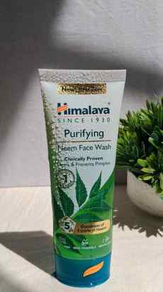 ✨ Honest review time! ✨️

I tried the Himalaya Face Wash to 