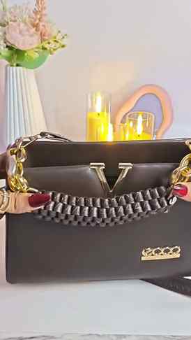 @meeshoapp Sling Bag Find under ₹299! 👜✨

If you’ve been lo