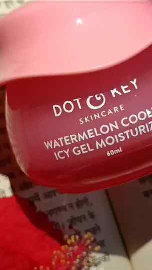 @dotandkey.skincare 🍉🌼..
Gives instant cooling effect🧊..