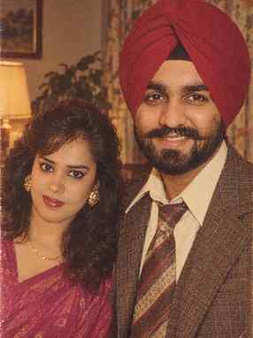 Old-school vibes, timeless love. ❤️✨
Just like the good old