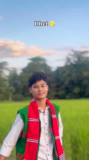 Me in mising dress? Eww 🌝💐
.
.
.
#viral #trending #assames