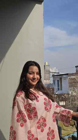 Save krlo apne transition ke liye , main to vibe krke hi khu