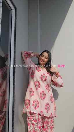 Farsi suit that suits on me 🌸
#instagram #myntra #explore #