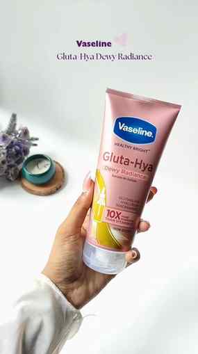 Glowing & hydrated skin without the sticky feeling.
Vaseline