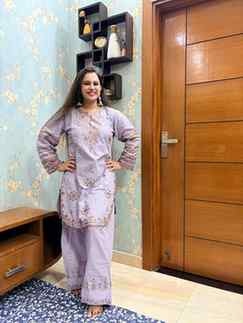 Soft lilac, desi vibes & a little main-character energy 💜✨