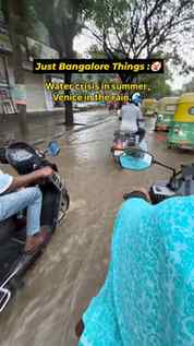 Bangalore after 2 mins of rain 😶🌫️