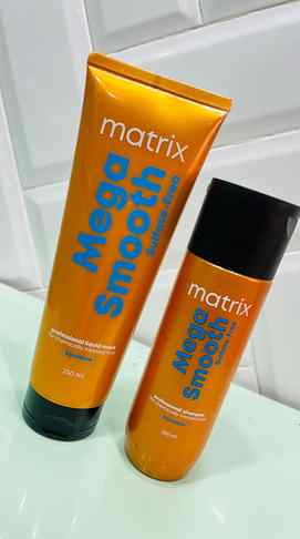 #ad
In love with this NEW Matrix mega smooth sulfate-free r
