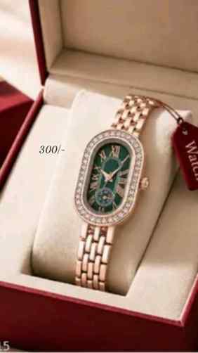 Vintage style wristwatch buy at 310/-
#musttry #affordable #