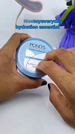 Hydration that feels light and keeps my skin fresh all day. 
