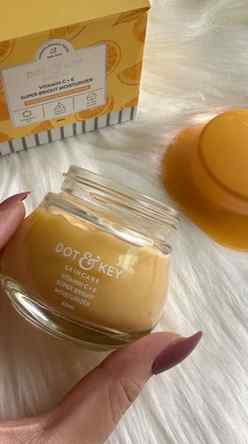 Glow meets hydration ✨ Dot & Key Vitamin C Moisturizer for t