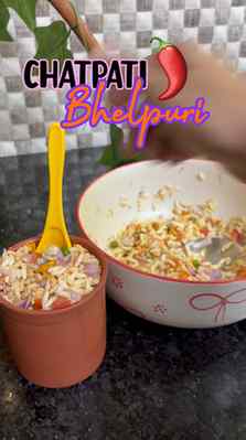 Evening cravings sorted with this crunchy, chatpati Bhel Pur