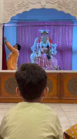 Sawan ka har pal Mahadev ke naam. 🔱🙏🏻✨
Chhote se haathon 
