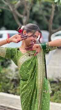 Thoda Bollywood, thoda Marathi,
aur poora SHUBHI wala tadka!