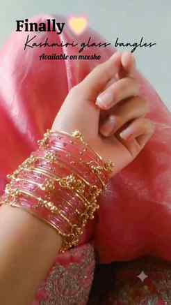 Kashmiri glass bangles ✨💗 available on meesho .
Comment '