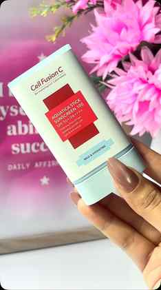 Sunscreen, but make it aesthetic ✨🌸
Daily SPF 50+ protectio