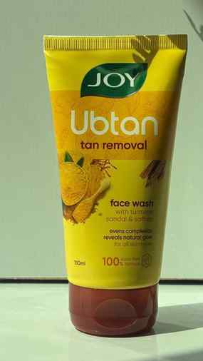Tan? Out. Dullness? Out. Fresh glow? In! ✨💛
Meet Joy Ubtan