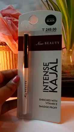 One swipe, bold definition. 🖤✨
Testing out this kajal with