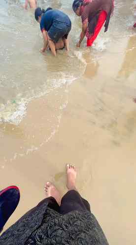 Sun, sand, and the endless waves — Marina vibes never get ol
