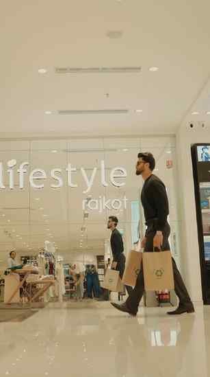 Shoot for @lifestylestores
.
@lifestylestores x @prayagkos