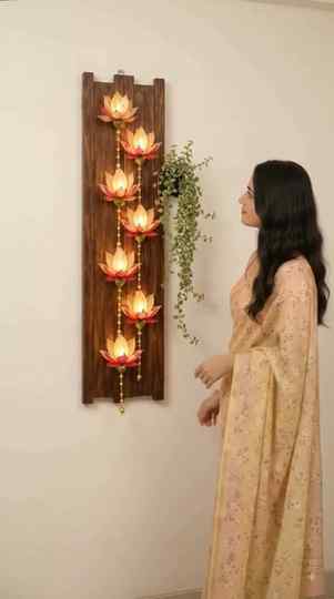 🌸✨ Beautiful DIY Corn Husk Lotus Flower Wall Hanging! 🪷💛
