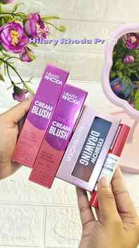 Hilary Rhoda Pr 🫶🏻💗🫧⭐ @hilaryrhodacosmetic
✨ A little