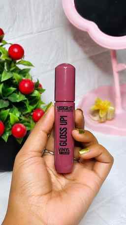 Non Transfer Glossy Lipstick 💄💋 Comment For Link 🔗
@insi