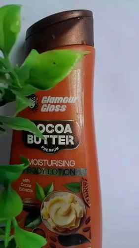 Cocoa butter moisturizing body lotion @cocoabutter
.
.
.#ug