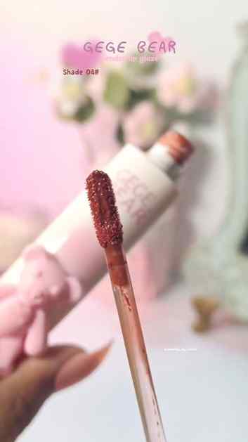 ✨ GEGE BEAR Lip Gloss = Soft Girl Dream! ✨
.
Found this gorg