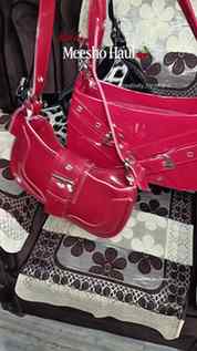 Mini bag for clean girls and baddies
.
@meeshoapp
.
.
.
My
