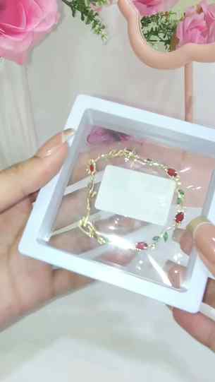 Tulip bracelet 💗🌷✨
#bracelet #fashion #accesories #jwelle