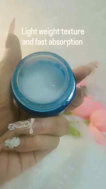 Glow moisturizer 
Want hydration without feeling greasy 

Th