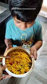 ✨ Evening Snack Special – Muri Pulao ✨
📝 Ingredients: • 4