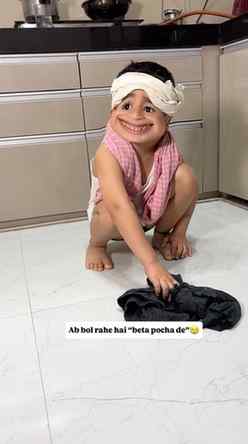 Pehle Mummy-Papa ne mujhse waterproof T-shirt ka shoot karwa