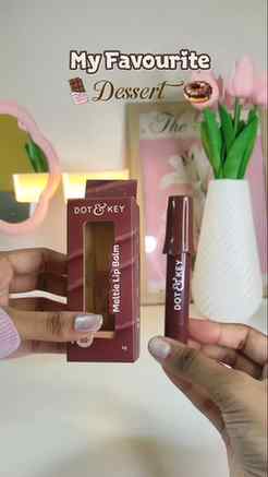 Chocolate Melt 🍫

Chocolatey lips, glossy finish, and insta