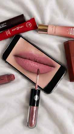 different kind of pretty 💋
.
.
.
.
[same lip combo, differ