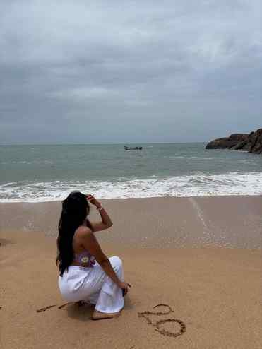 how turning 20 looked🌊🥥🍸
.
.
.
.
[goa dump, goa pictures]
