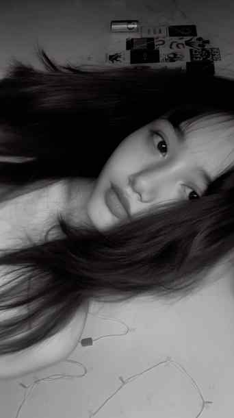 chopped my bangs w absolutely 0 hesitation😭
.
.
#fyppppppp