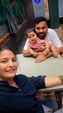 Maa ki god mein sukoon aur Papa ki baahon mein protection… �