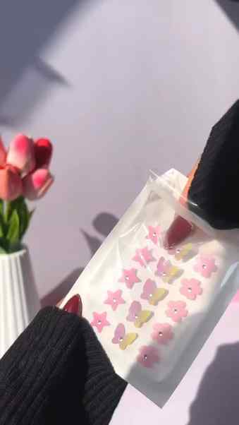 Say goodbye to unwanted breakouts with Aqualogica Acne Patch