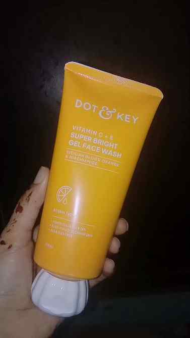Thiss on stoled my heart ❤🤩
#dotandkeyvitamincefacewash #e