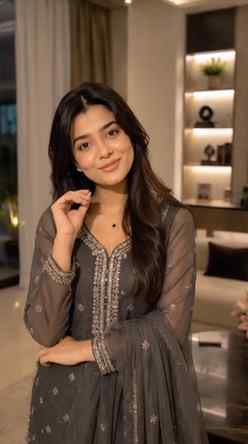 Apko meri eyes ya smile kya passand aaya dosto btao🤭
#fypシ❤
