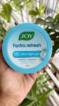 Hydration is not just about drinking water 💧✨
Your skin nee
