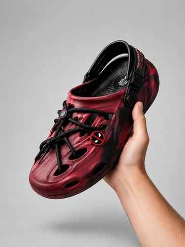 🕸️ Comment "LINK" 

Step into your favorite universe! 🌌👟 