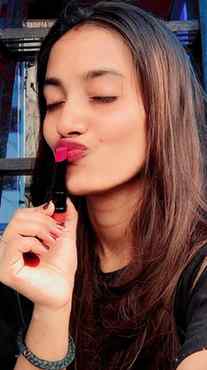 Your shortcut to glossy, juicy-looking lips.
But here's one